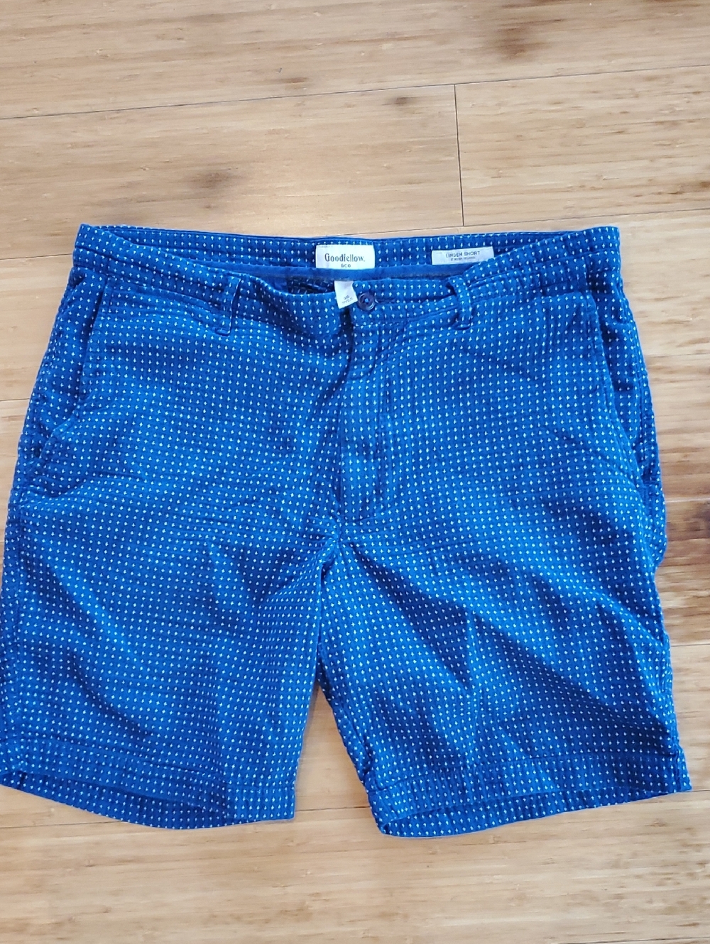 Goodfellow & Co Blue Micro-Print Flat Front Men’s Shorts
